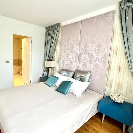 Luxurious 2 Bedrooms-view Seine River-paris Center Appartamento Parigi